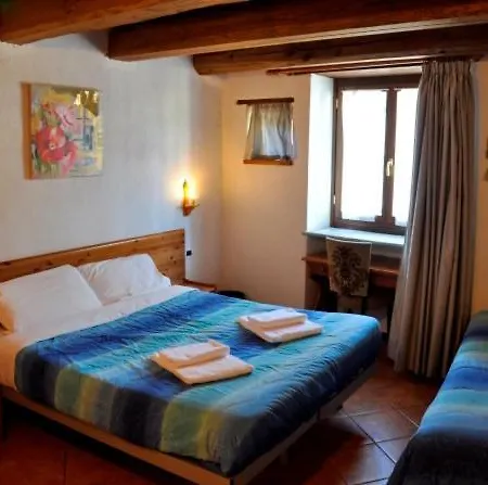 Chalet La Petitta Pensión *
